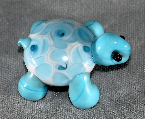 Turtle with pinwheel swirls on his back (no hole)